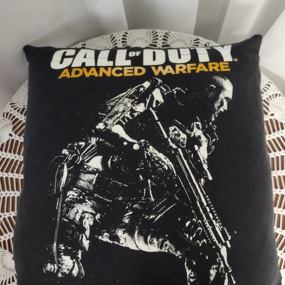 Rag Frog Revival Throw pillow cover Up-cycled from a T-shirt size 16"x16" - Picture 3 of 4